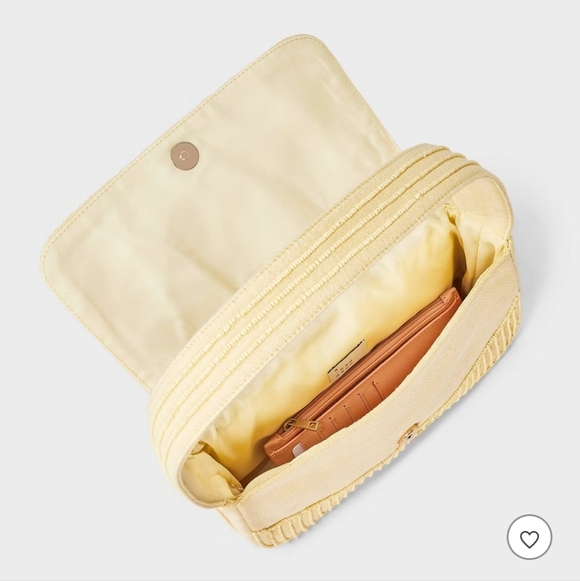 NEW NWT Floral Embellished Cream Handbag. - Picture 4 of 4